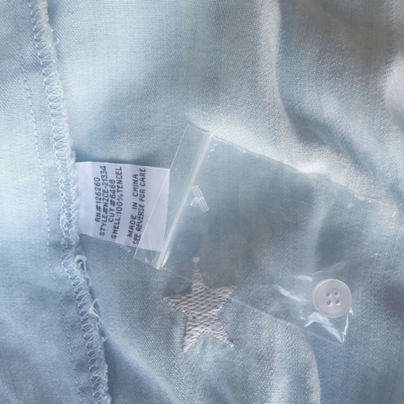 NWT Velvet Heart Chambray Star Bell Hem Top Blue S - Picture 7 of 7